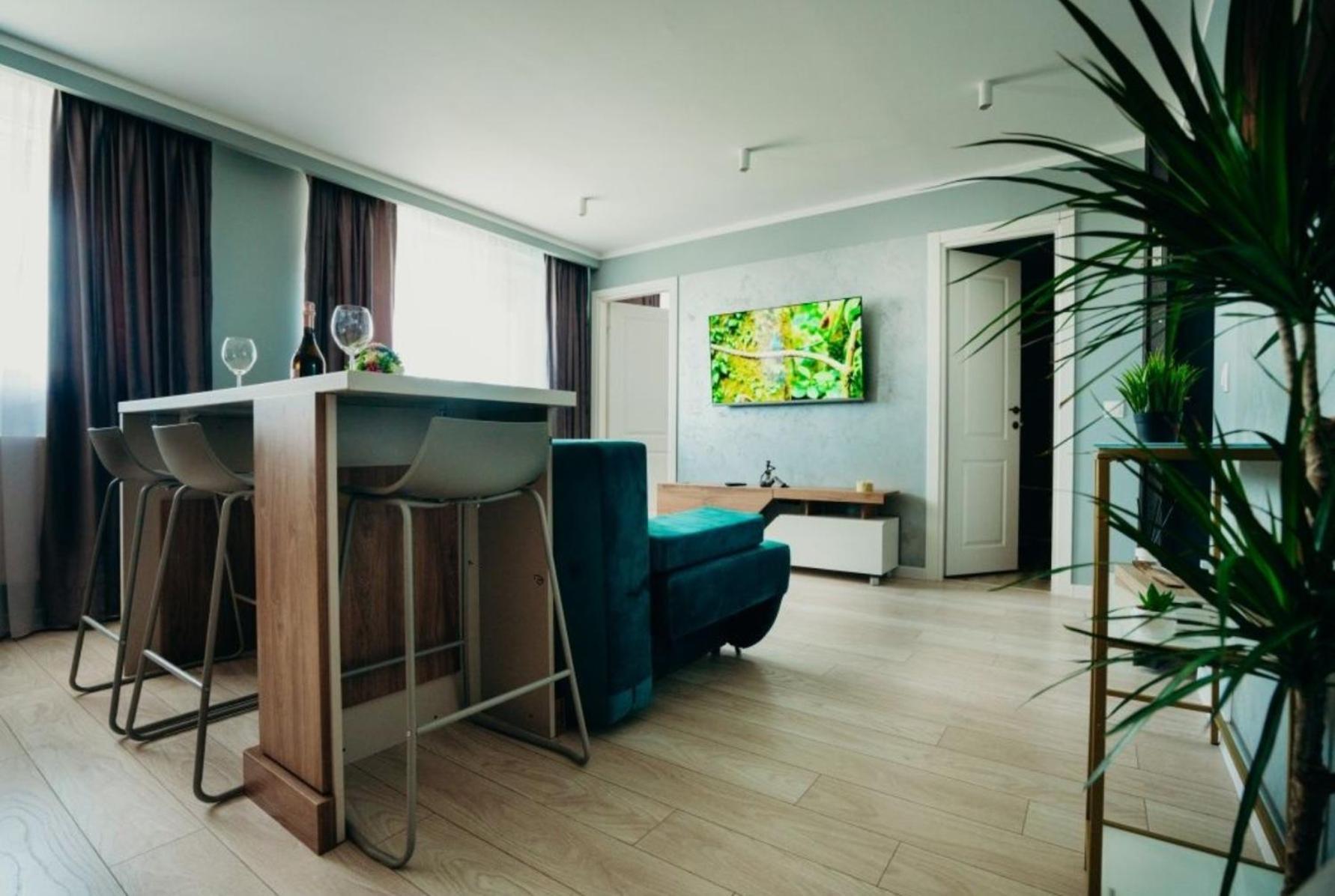 Studio 76 Apartment Onesti Exterior foto